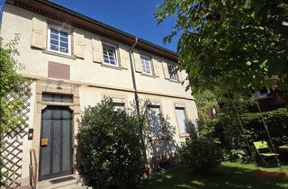 Haus kaufen in 75196 Remchingen, Viel Raum für Ideen – Haus mit großem Saal