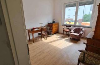 Mehrfamilienhaus kaufen in 42651 Solingen-Mitte, Sanierungsbedürftiges Mehrfamilienhaus mit 2 Wohneinheiten in attraktiver Lage von Solingen