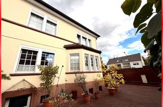 Villa kaufen in 51147 Wahn, Provisionsfrei! Unternehmer-Villa mit Garage, Werkstatt und Vierfamilienhaus als Invest!