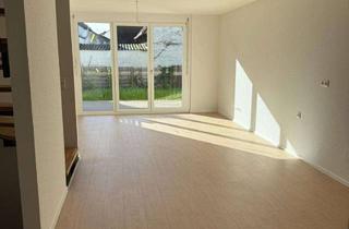 Haus mieten in 76356 Weingarten, Neubau-Reihenhaus am Waldrand – Familienidyll mit Terrasse, Garten & neuer Küche