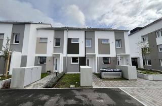 Haus mieten in 76356 Weingarten, Neubau-Reihenhaus am Waldrand – Familienidyll mit Terrasse, Garten & neuer Küche