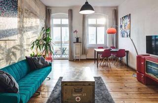 Immobilie mieten in Stralauer Allee 17C, 10245 Friedrichshain, Super sonniges 2-Zi-Apartment -mit besonderen Vintage-Möbeln, Balkon -stilvoll, gemütlich und mit...