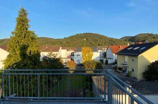 Wohnung kaufen in 69469 Weinheim, Sanierte 3 Zimmer Wohnung im DG