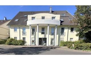 Wohnung kaufen in 53842 Troisdorf, Ein Zuhause zum Verlieben: Maisonette auf zwei Ebenen mit zwei Balkonen, hellen Räumen und Tiefgara