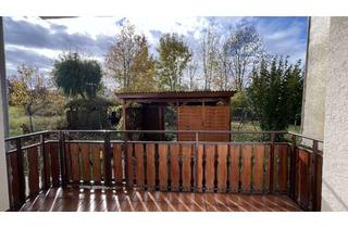 Wohnung kaufen in Waldenserstr. 11, 71277 Rutesheim, Charmante, lichtdurchflutete 3-Zimmer-Wohnung mit Garten, Garage und sonniger Südterrasse