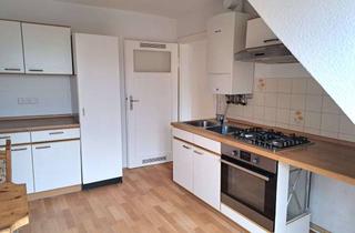 Wohnung mieten in Apenrader Str., 30165 Vahrenwald, Ruhig gel. Balkon-DG-Whg. in 3-Fam.-Haus auf Gartengrundstück