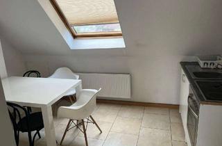 Wohnung mieten in Isenbergstraße 50, 45130 Rüttenscheid, Gemütliche 1-Zimmer Wohnung im Dachgeschoss in Essen-Rüttenscheid