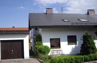 Wohnung mieten in 88422 Oggelshausen, Doppelhaushälfte mit Garage und Garten
