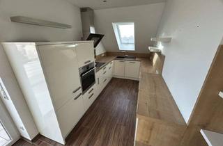 Wohnung mieten in 33397 Rietberg, Moderne Dachgeschosswohnung mit Balkon und Aufzug