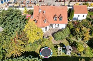 Haus kaufen in 91790 Bergen, Einzigartiges Massivhaus mit Turm & neuer Pelletheizung – 173 m² Familien-Glück!