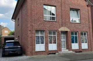 Haus kaufen in 48282 Emsdetten, Wohnhaus in bester Lage mit viel Potenzial !!