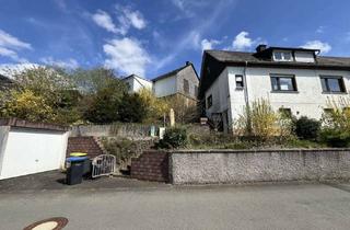 Doppelhaushälfte kaufen in 35768 Siegbach, Sehr gepflegte Doppelhaushälfte ( 1-2 Wohneinheiten ) mit einem Traum Blick