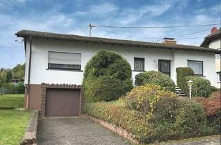 Haus kaufen in 66625 Nohfelden, Freistehender Bungalow in ruhiger Lage zu verkaufen - Sötern