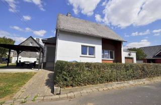 Einfamilienhaus kaufen in 56858 Altstrimmig, Freistehendes Einfamilienhaus in guter Wohnlage