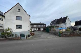 Haus kaufen in Mittelstrasse 12, 56412 Görgeshausen, Vielseitig nutzbare Immobilie mit 2 Wohneinheiten und Gewerbefläche in Görgeshausen