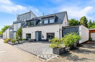 Haus kaufen in 40589 Himmelgeist, Stilvolles Refugium in Rheinlage