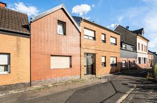 Haus kaufen in 50354 Hürth, Zwei Immobilien - ein Grundstück! Vermietete Immobilie in 50354 Hürth-Gleuel!