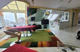 Wohnung kaufen in 90478 Nürnberg, Unikat in den obersten zwei Etagen - hell, großzügig geschnitten und mit hochwertigen Einbaumöbeln !