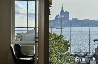 Wohnung kaufen in 18573 Altefähr, Insel Rügen - Kapitalanlage hoher Rendite - Exkl. 3 Zi. ETW mit atemberaubendem Seeblick