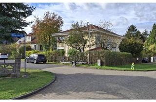 Haus kaufen in 14513 Teltow, Teltow - Ihr neues Zuhause in Teltow - Charmantes Zweifamilienhaus