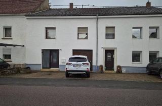 Doppelhaushälfte kaufen in 66780 Rehlingen-Siersburg, Rehlingen-Siersburg - Charmante Doppelhaushälfte mit Platzwunder und Geschichte