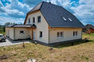 Einfamilienhaus kaufen in 16306 Casekow, Casekow - Einfamilienhaus mit 8000m2 Grundstück Haus