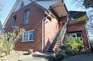 Wohnung kaufen in 22527 Eidelstedt, Komfortables Wohnen im Obergeschoss mit privater Außenfläche