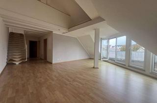 Wohnung kaufen in 51503 Rösrath, 3 Zimmer Maisonette-Wohng. im DG mit Terrasse+1 Stellplatz in Forsbach