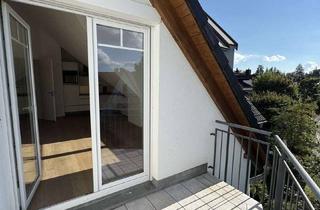 Wohnung kaufen in 81476 München, Neuwertiges und stilvolles Dachgeschoss Highlight mit Balkon in ruhiger Lage