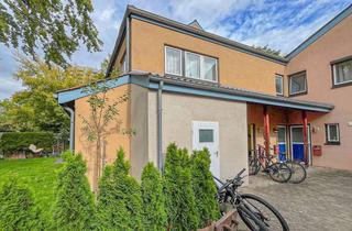 Wohnung kaufen in 13587 Spandau, Dachgeschoss-Idylle für Familien – 4 Zimmer nahe Spandauer Forst