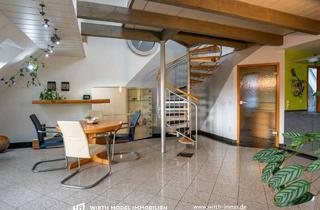 Wohnung kaufen in 97422 Deutschhof, Ansprechende Maisonette-WHG mit EBK, Balkon und TG-Stellplatz in zentraler ruhiger Lage|Erbbaurech