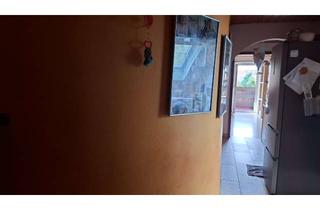 Wohnung mieten in 85465 Langenpreising, Sanierte 4-Raum-Wohnung mit Balkon und Einbauküche in Langenpreising-85465