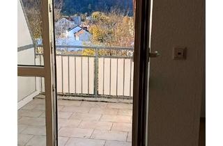 Wohnung mieten in 72574 Bad Urach, Attraktive 2-Zimmer Wohnung mit Balkon im 3. OG in Bad Urach