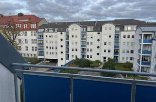 Wohnung mieten in Altendorfer Straße 30, 09113 Schloßchemnitz, Singlewohnung mit Balkon !!