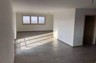 Wohnung mieten in 72119 Ammerbuch, Helle 5,5-Zimmer-Etagenwohnung mit großem Wohn-/Essbereich, EBK, separatem WC, Balkon und Garage