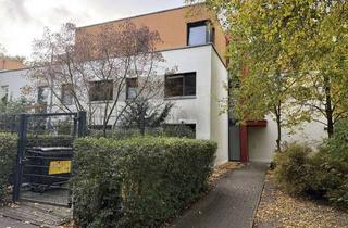 Wohnung mieten in 14109 Wannsee, Exklusive DG-Wohnung mit 2 Terrassen, in den Wannenseegärten ***2 Bäder***EBK***