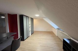 Wohnung mieten in Praunheimer Landstraße 197, 60488 Praunheim, Ruhige 1-Zimmer Dachgeschosswohnung in Frankfurt-Praunheim