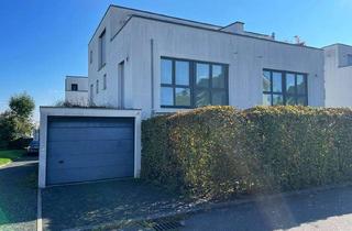 Doppelhaushälfte kaufen in 70771 Leinfelden-Echterdingen, Moderne Doppelhaushälfte mit gehobener Ausstattung in gefragter Lage Leinfeldens