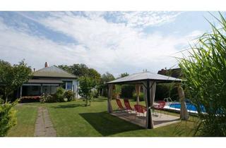 Haus kaufen in 15569 Woltersdorf, Bezugsfreier teilklimatisierter Wohnbungalow mit Einbauküche, Pool und Keller auf schönem Grundstück