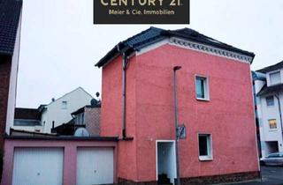 Anlageobjekt in 53879 Euskirchen, Euskirchen – City - Gepflegtes und saniertes Dreifamilienhaus