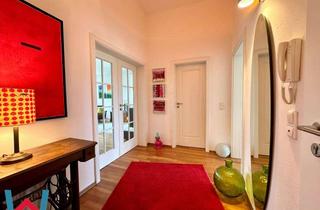 Wohnung kaufen in 80939 München, Lichtdurchflutete 2 ZKB Dachgeschosswohnung mit 2 Terrassen, TG, ruhig gelegen in Freimann