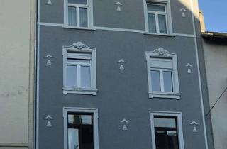 Wohnung kaufen in 60594 Sachsenhausen, Für Kapitalanleger: 3-Zimmer Altbauwohnung in Frankfurt-Sachsenhausen zu erwerben