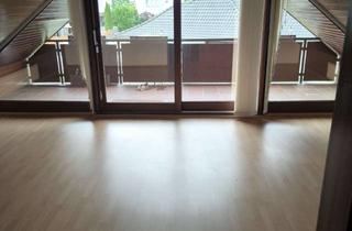 Wohnung mieten in Quaet-Faslem-Straße 16 a, 31582 Nienburg, 3-Zimmer Dachgeschosswohnung in Nienburg (Weser)