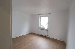 Wohnung mieten in Zeppelinstraße 123, 41065 Lürrip, Helle und renovierte 2 Zimmer Wohnung