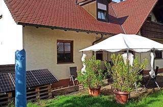 Wohnung mieten in Ulmenstraße, 90556 Cadolzburg, Gepflegte 4-Zimmer Erdgeschosswohnung mit Garten in Cadolzburg