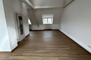 Wohnung mieten in 76137 Südweststadt, Renovierte 1-Zimmer Dachgeschosswohnung in Karlsruhe Südweststadt