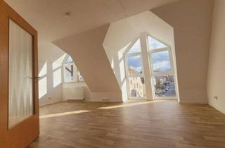 Wohnung mieten in Bahnhofstraße 48, 04552 Borna, 4-Raum Wohnung, Aufzug im Haus