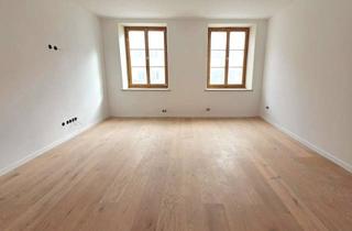 Wohnung mieten in Hinterer Anger 300, 86899 Landsberg, Elegante komplettsanierte 2-Zimmer Wohnung mit Tiefgarage (optional) im Herzen von Landsberg am Lech