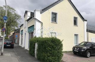 Einfamilienhaus kaufen in 47249 Duisburg, Saniertes 3 Parteien Stilhaus, Zentral und gut vermietetes Anlageobjekt oder Eigennutzung