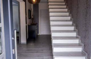 Einfamilienhaus kaufen in 55234 Ober-Flörsheim, Ober-Flörsheim - Freistehendes KfW-70 Effizienzhaus von 2016 mit Blick in die Weinberge! Jetzt einziehen und erleben!